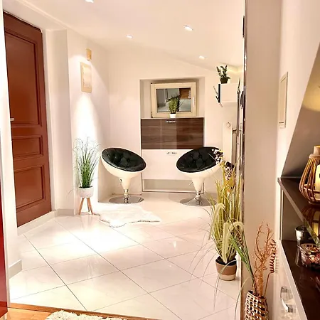 Duplex 2 With Quiet Terrace On Wenceslas Square Appartamento *