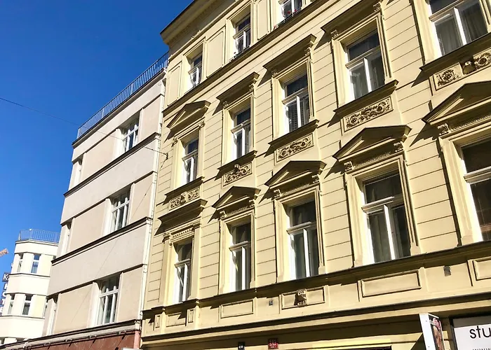 Duplex 2 With Quiet Terrace On Wenceslas Square Apartamento *